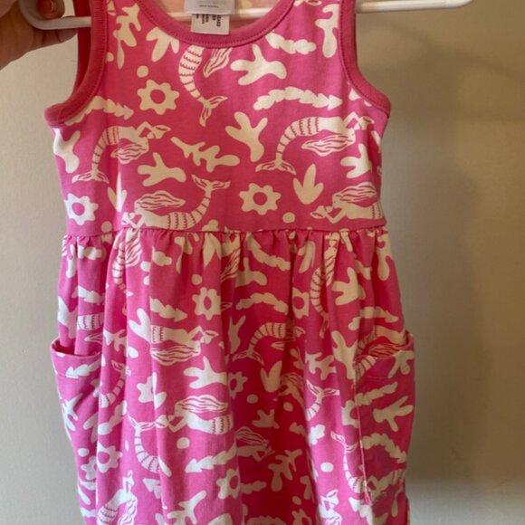 Hanna Anderson Sleeveless Print Pocket Dress, Merry Mermaids On Pink Flash, 2 - Picture 2 of 4